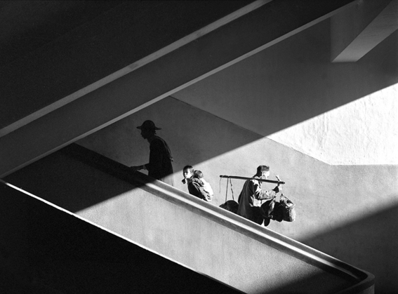 HO FAN, Sun Rays, 1959. Courtesy Blue Lotus Gallery, Hong Kong.