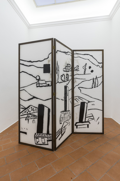 ETEL ADNAN, San Gimignano 4, 2014, black resin, alabaster, wood, 170 × 180 cm. Photo by Ela Bialkowska, Okno Studio. Courtesy the artist and Galleria Continua, San Gimignano / Beijing / Les Moulins / Habana.