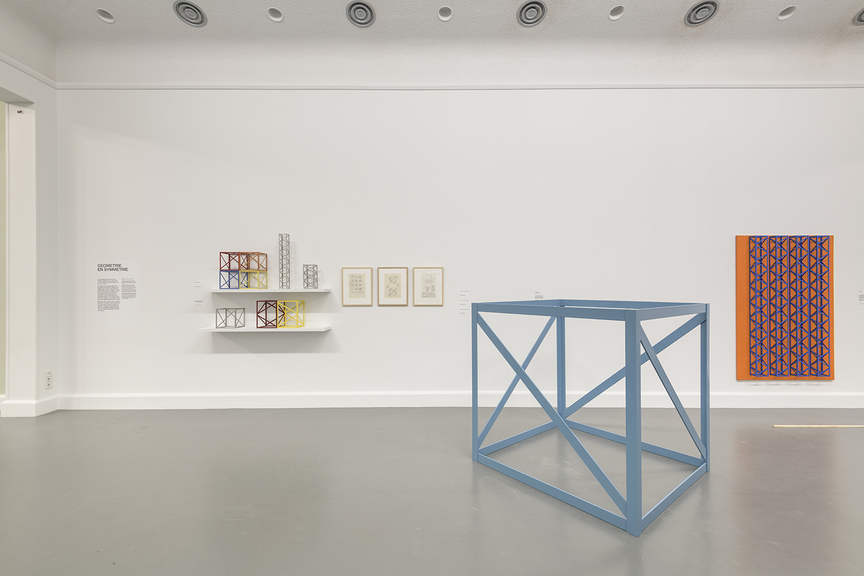 Installation view of RASHEED ARAEEN’s retrospective exhibition at Van Abbemuseum, Eindhoven, 2017–18. Courtesy Van Abbemuseum.