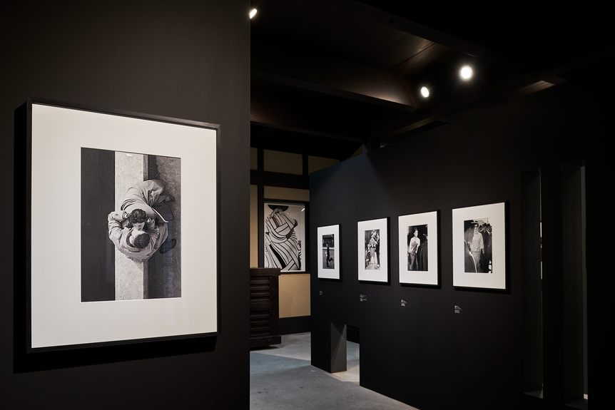 Installation view of FRANK HORVAT’s “Un moment d’une femme” at Shimadai Gallery Kyoto, presented as part of Kyotographie International Photography Festival, 2018.