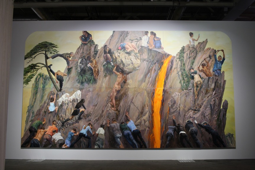 In the Unlimited section of Art Basel, YU HONG’s five-by-nine-meter, four-part painting, Old Man Yu Gong Is Still Moving Away Mountains (2017), is a modern version of the Taoist tale (“Yugong Yishan”) of an old man who tries to move two tall mountains and enlists the help of the gods.