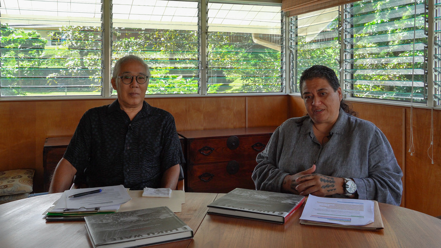 Screenshot of the conversation between KAPULANI LANDGRAF and MARK HAMASAKI of PILIĀMO’O, at Hawai’i Contemporary Art Summit, 2021. Photo by kekahi wahi (Sancia Shiba Nash and Drew K. Broderick). Courtesy Hawai’i Contemporary.